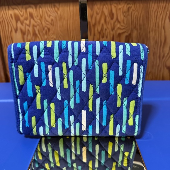 VERA BRADLEY Blue Clasp Wallet - Picture 8 of 10